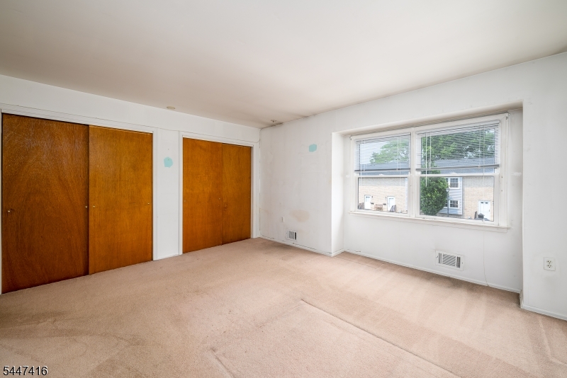 Robin Road Village - Residential