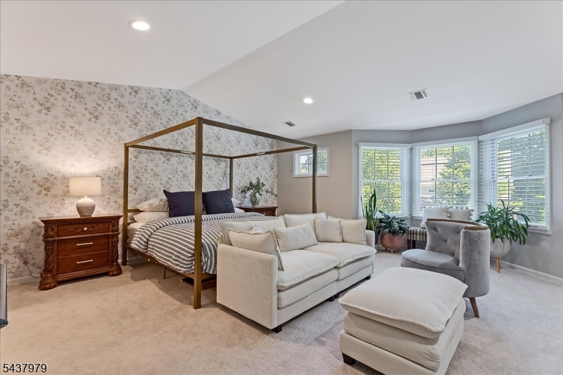 Round Top - Residential