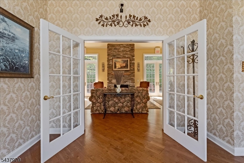Round Top - Residential