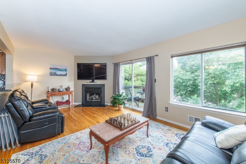 BEACON HILL - Residential