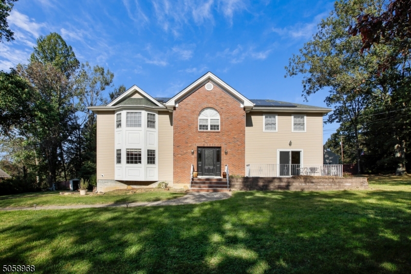 Don't miss this great opportunity to own in the desirable section of Cedar Grove. Features an updated kitchen and a beautiful backyard.