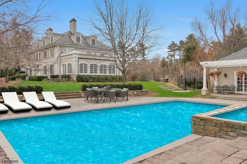 OLD SHORT HILLS - Residential