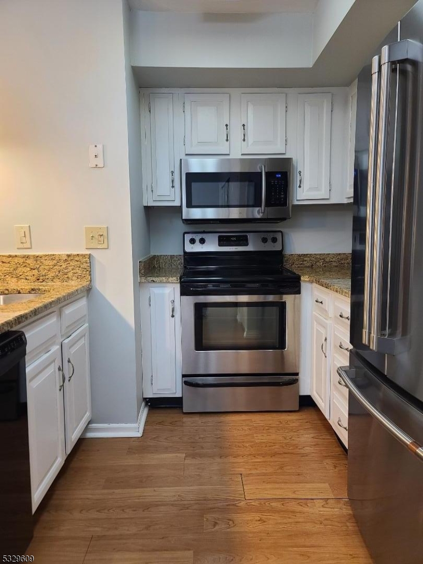 MAYFIELD THE HILLS - Residential Lease