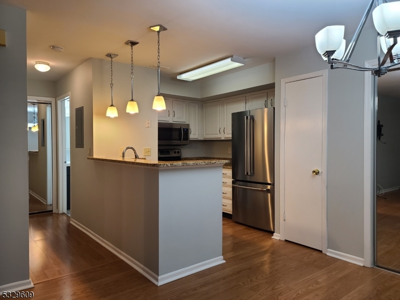 MAYFIELD THE HILLS - Residential Lease