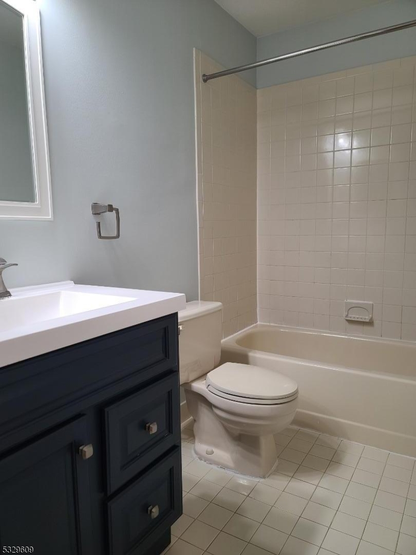 MAYFIELD THE HILLS - Residential Lease