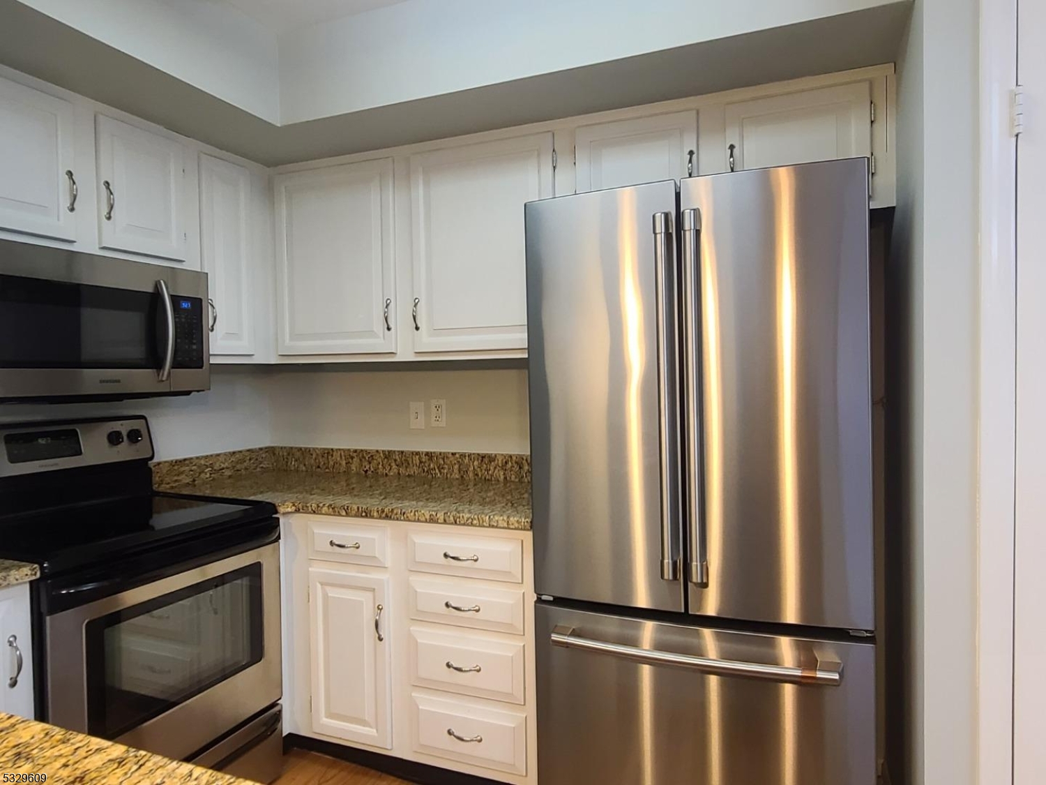 MAYFIELD THE HILLS - Residential Lease