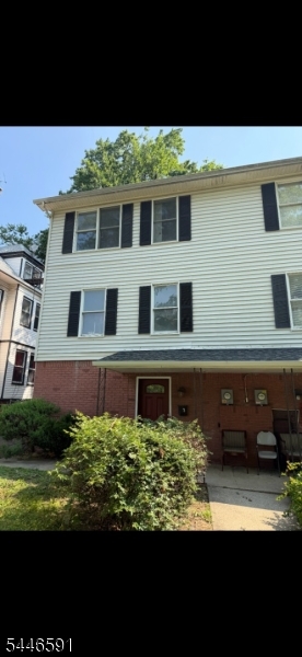 Nicely renovated home on quiet street. New floors, kitchen and bathrooms. Ready for quick closing