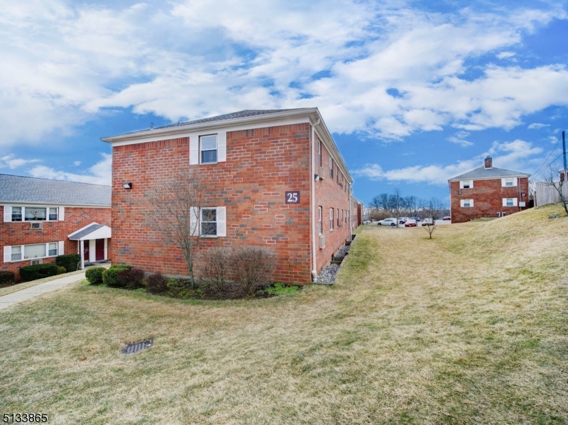 Mountain Club - Residential Lease