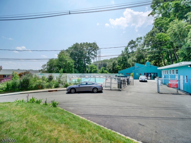 Mountain Club - Residential Lease