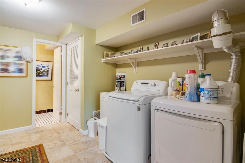 Inwood at Great Notch - Residential