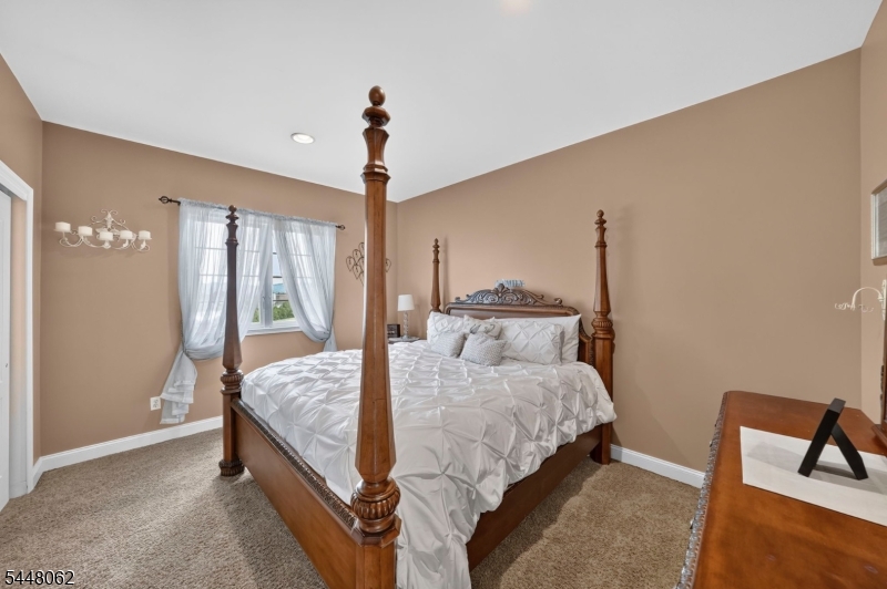 Lookout Pointe - Residential