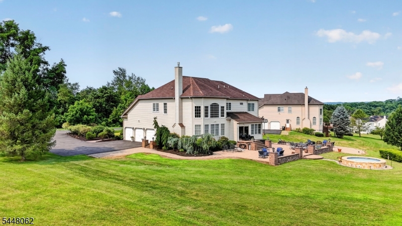 Lookout Pointe - Residential