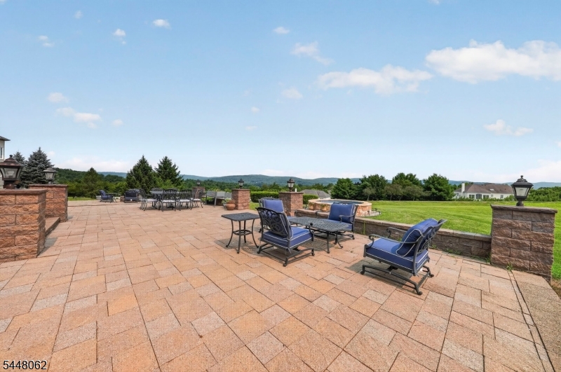Lookout Pointe - Residential