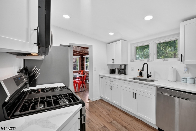 Lindy's Lake Association - Residential
