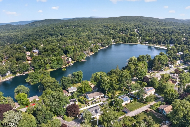 Lindy's Lake Association - Residential