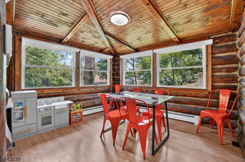 Lindy's Lake Association - Residential