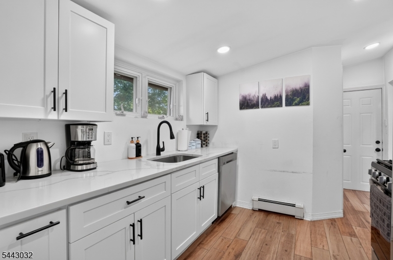 Lindy's Lake Association - Residential