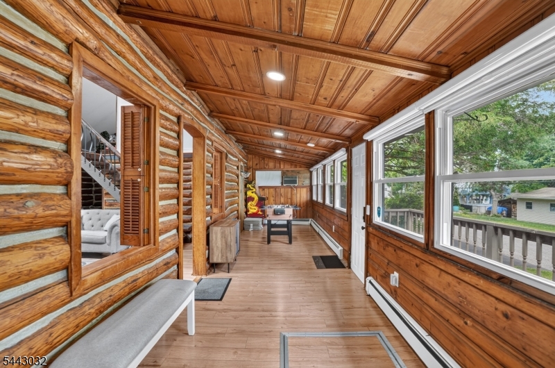 Lindy's Lake Association - Residential