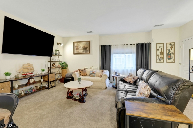 Saw Mill Commons - Residential
