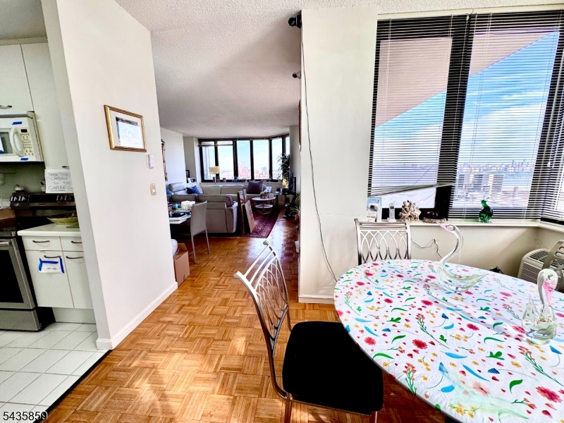 Hi Rise - Residential