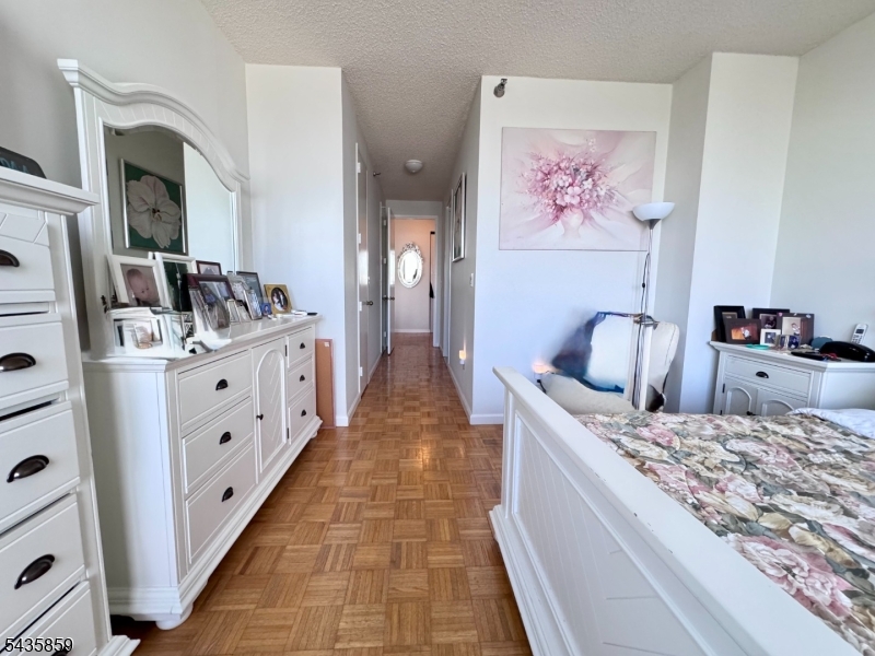 Hi Rise - Residential