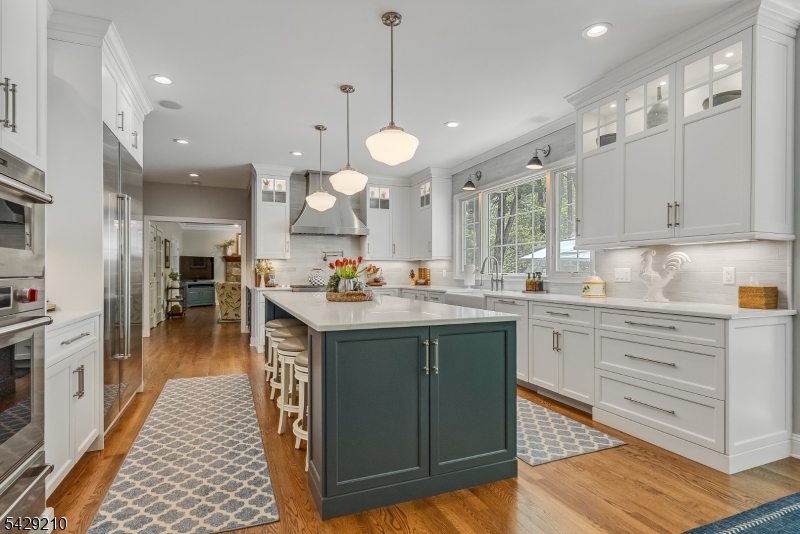 BROOKRACE - Residential