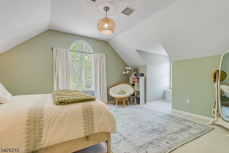 BROOKRACE - Residential