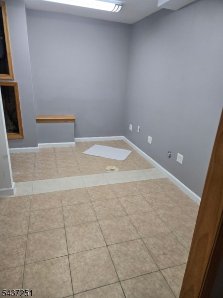 Ironbound - Commercial Lease
