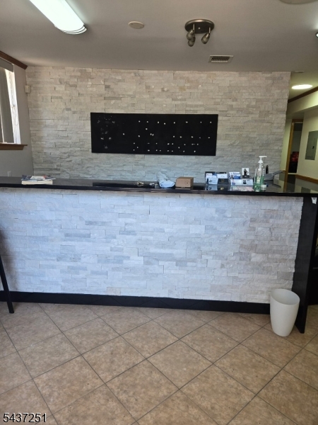 Ironbound - Commercial Lease