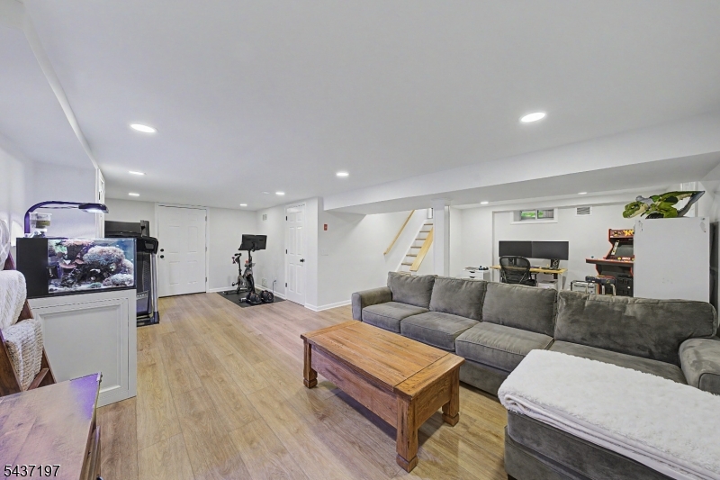 White Meadow Lake - Residential