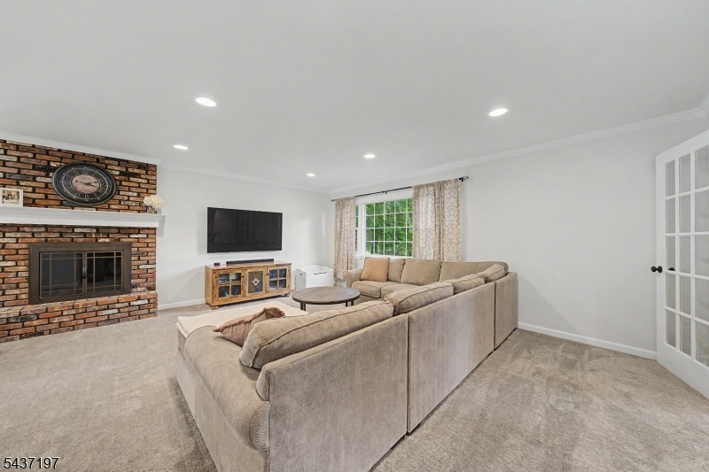 White Meadow Lake - Residential