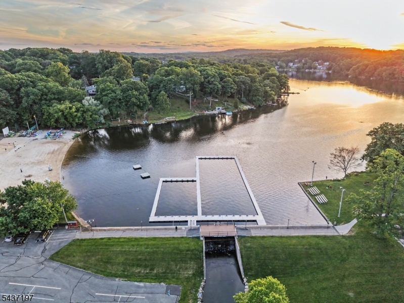 White Meadow Lake - Residential
