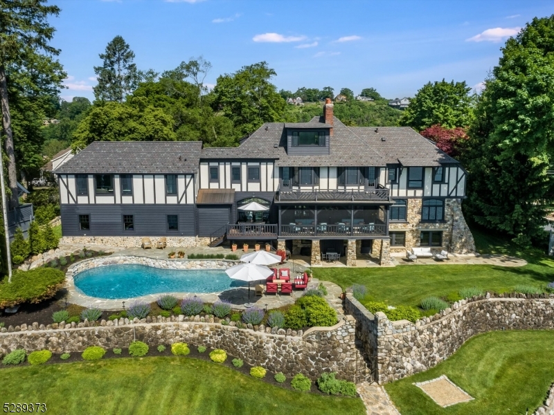 LAKE MOHAWK - Residential