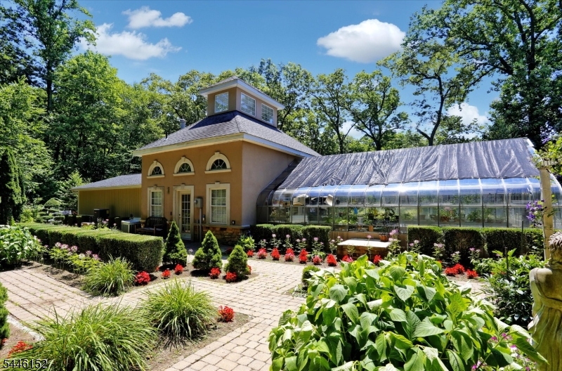 Fox Hills - Residential