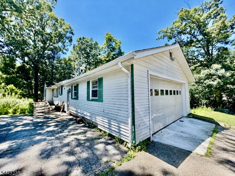 LAKE FOREST - Residential