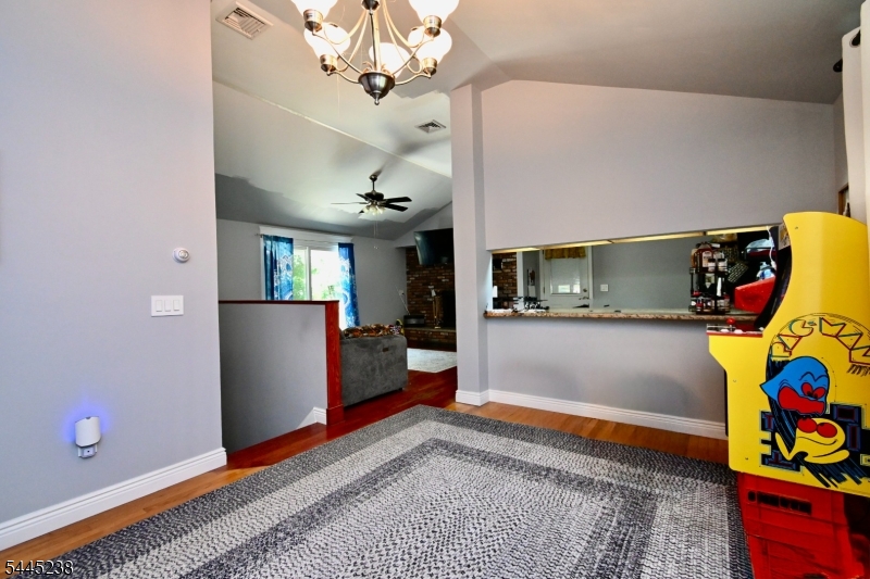 LAKE FOREST - Residential