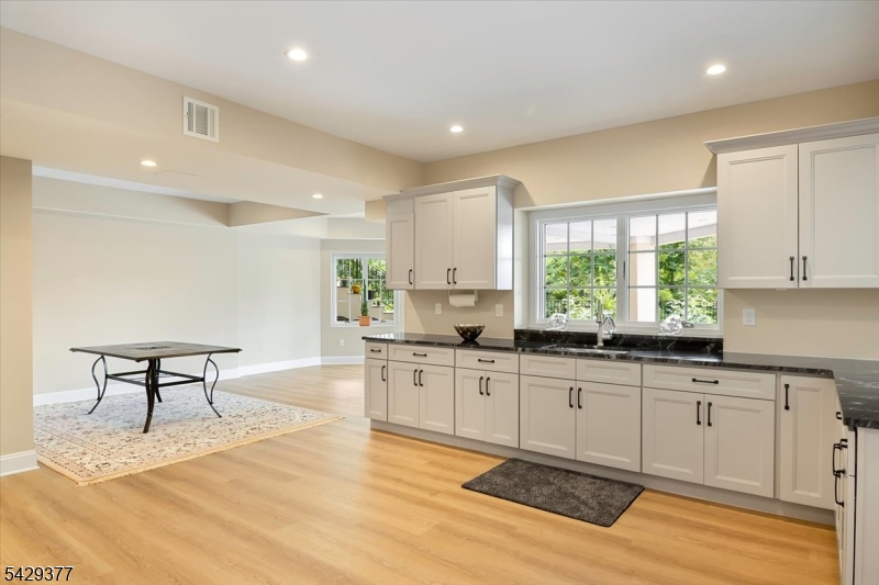 Bel Air - Residential