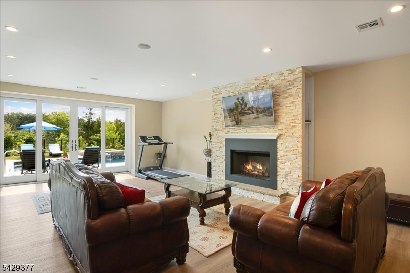 Bel Air - Residential