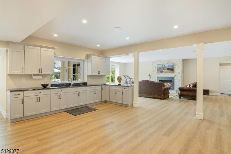 Bel Air - Residential