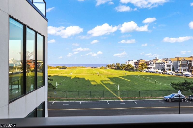 The Reef - Residential