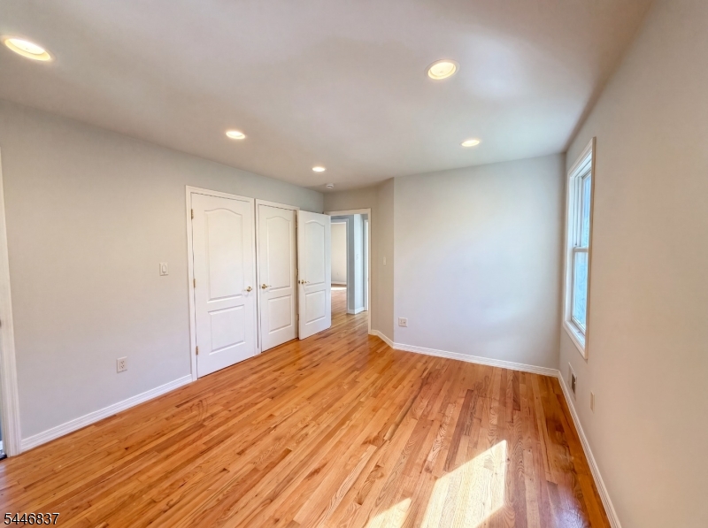 na - Residential