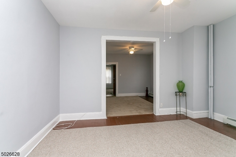 DOWNTOWN - Residential Income