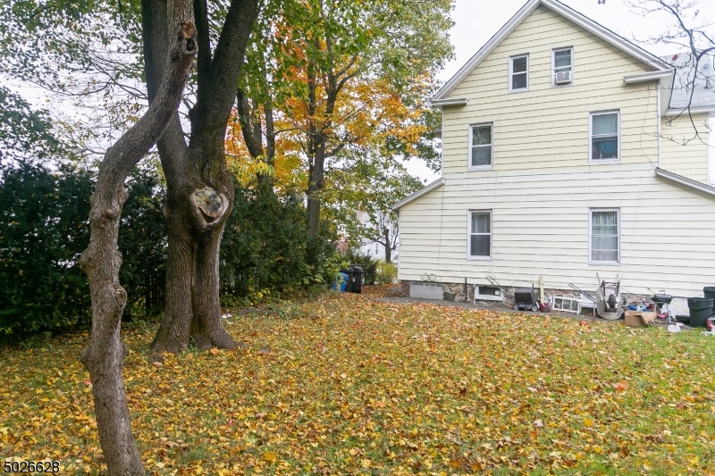 DOWNTOWN - Residential Income