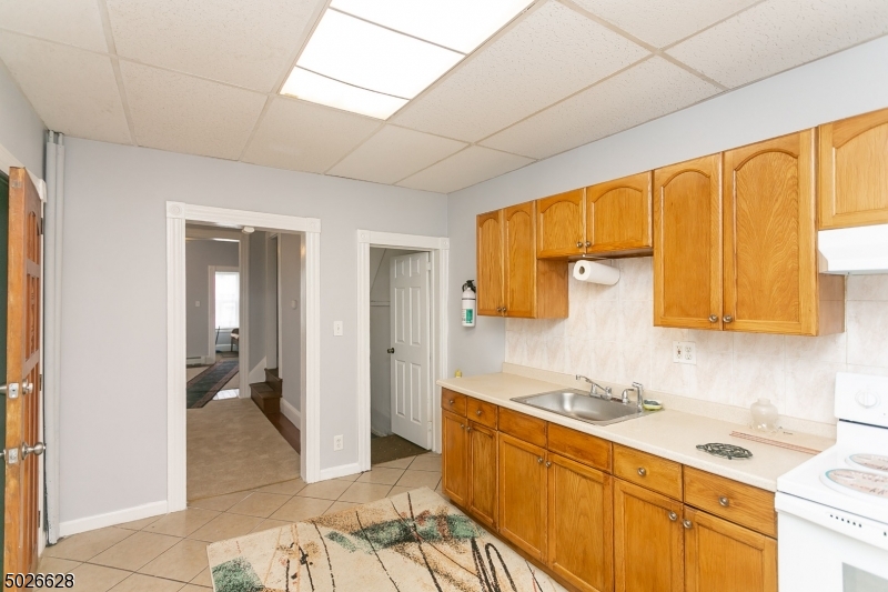 DOWNTOWN - Residential Income