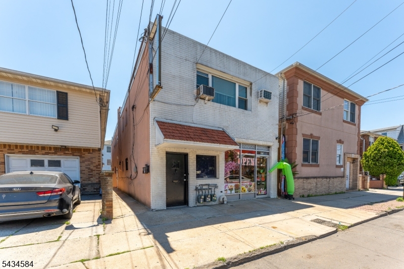 Mattano  Park - Commercial Sale