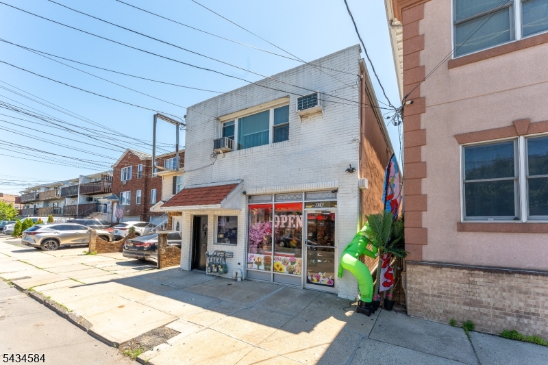 Mattano  Park - Commercial Sale