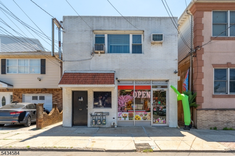 Mattano  Park - Commercial Sale