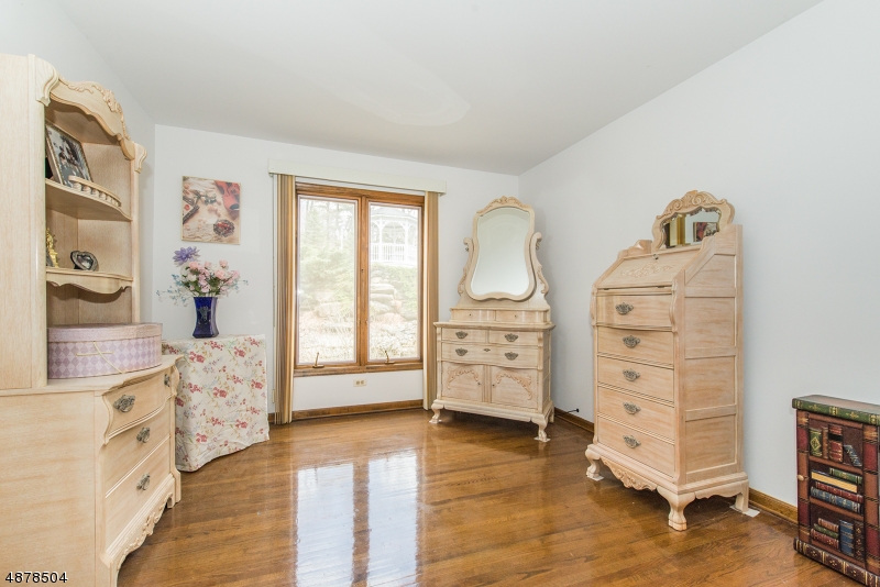 Paramount Estates - Residential