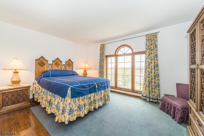 Paramount Estates - Residential