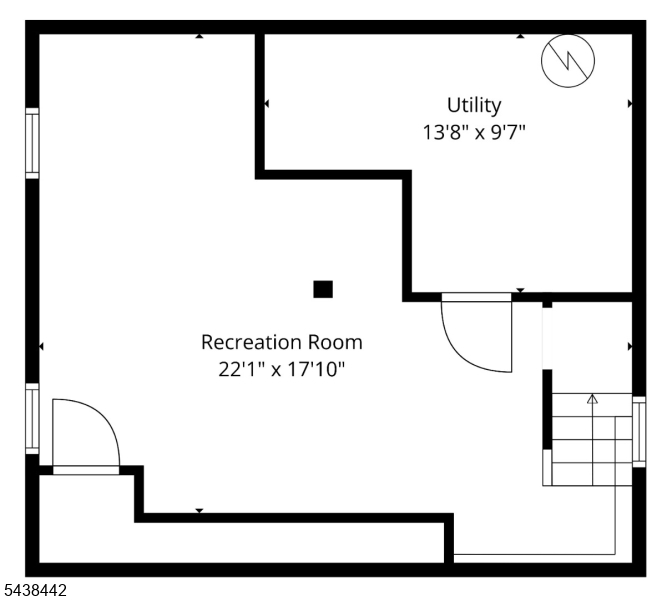 Main image without alt text
